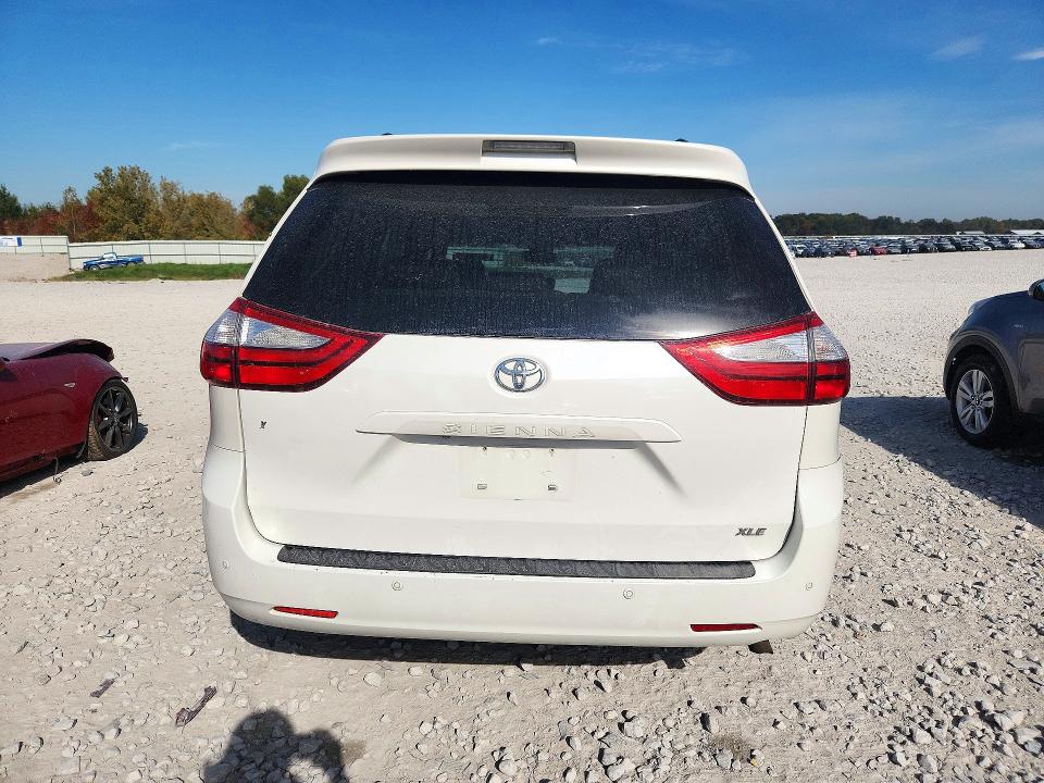 Aukcja sprzedaży 2015 Toyota Sienna, vin: 5TDYK3DC9FS549365, numer aukcji: 72476736