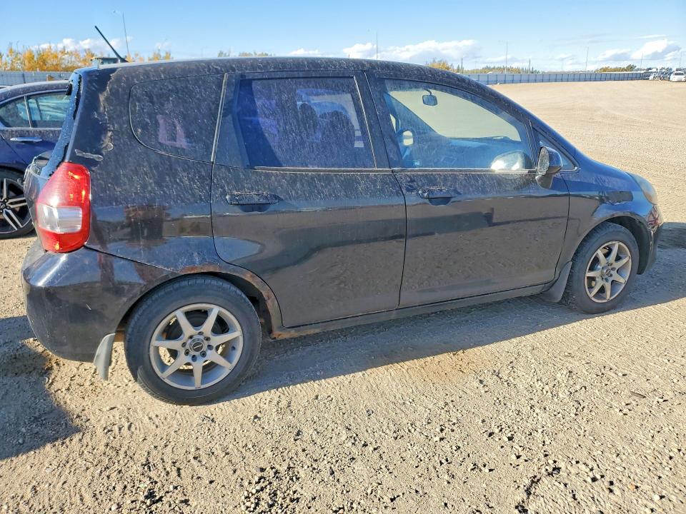 Продажа на аукционе авто 2007 Honda Fit, vin: JHMGD38417S805773, номер лота: 71667676