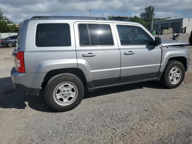 77545443 :رقم المزاد ، 1C4NJPBA9FD208977 vin ، 2015 Jeep Patriot Sport مزاد بيع