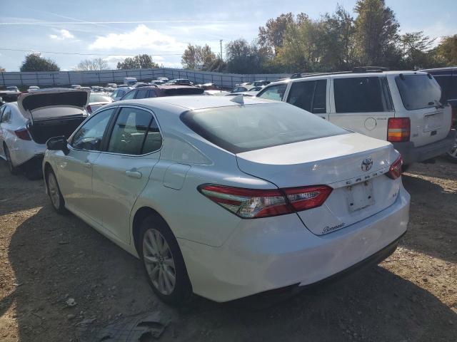 75070483 :رقم المزاد ، 4T1C11AK2LU977410 vin ، 2020 Toyota Camry Le مزاد بيع