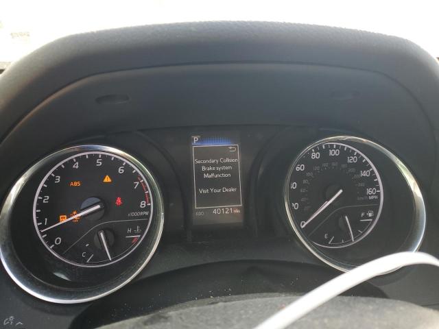 75070483 :رقم المزاد ، 4T1C11AK2LU977410 vin ، 2020 Toyota Camry Le مزاد بيع