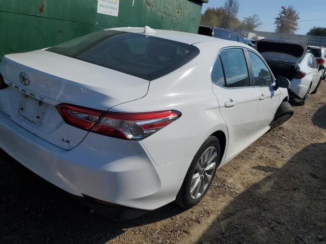75070483 :رقم المزاد ، 4T1C11AK2LU977410 vin ، 2020 Toyota Camry Le مزاد بيع