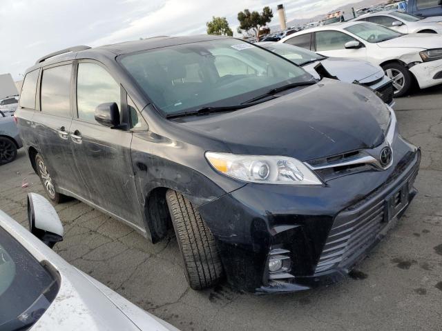 70937163 :رقم المزاد ، 5TDYZ3DC3JS963388 vin ، 2018 Toyota Sienna Xle مزاد بيع