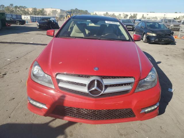 2013 Mercedes-benz C 250 მანქანა იყიდება აუქციონზე, vin: WDDGJ4HB2DG063371, აუქციონის ნომერი: 74778953