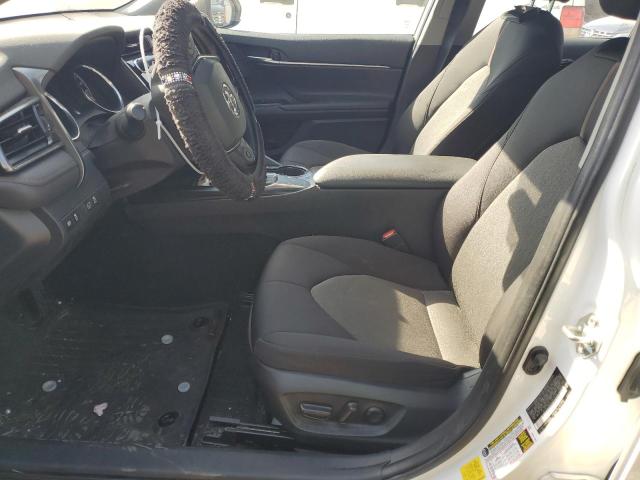 75070483 :رقم المزاد ، 4T1C11AK2LU977410 vin ، 2020 Toyota Camry Le مزاد بيع