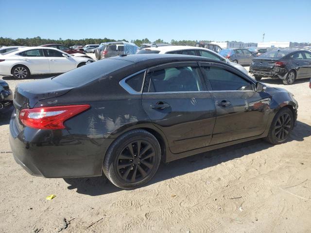 2017 Nissan Altima მანქანა იყიდება აუქციონზე, vin: 1N4AL3AP6HC180349, აუქციონის ნომერი: 81880954