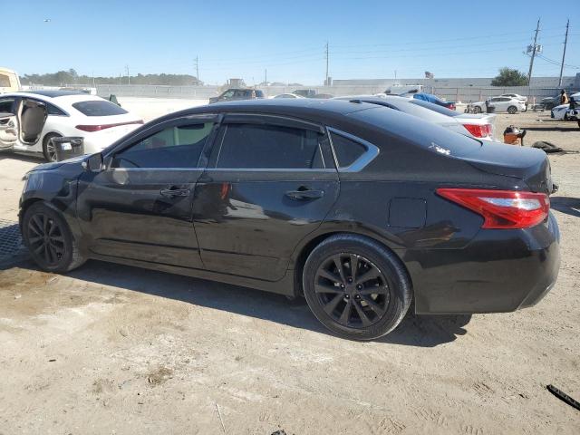 2017 Nissan Altima მანქანა იყიდება აუქციონზე, vin: 1N4AL3AP6HC180349, აუქციონის ნომერი: 81880954