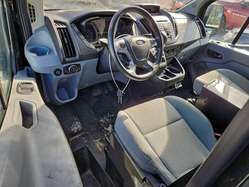 94648015 :رقم المزاد ، 1FTYE1YM4FKB27168 vin ، 2015 Ford Transit T- مزاد بيع