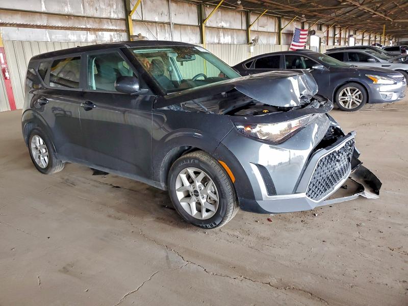 91077285 :رقم المزاد ، KNDJ23AU1P7881276 vin ، 2023 Kia Soul مزاد بيع