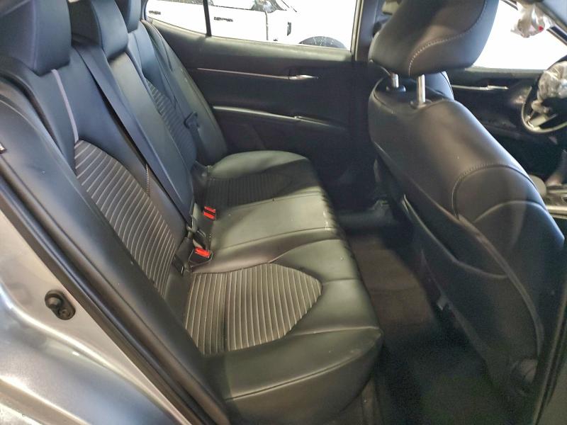 93521195 :رقم المزاد ، 4T1G11AKXNU633151 vin ، 2022 Toyota Camry مزاد بيع