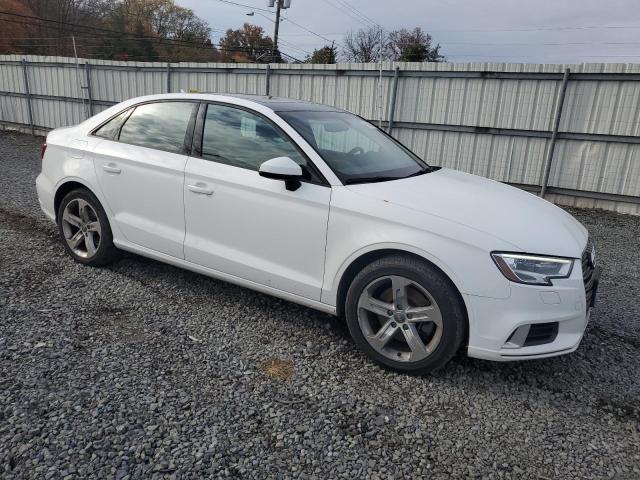 91016015 :رقم المزاد ، WAUB8GFF4J1090297 vin ، 2018 Audi A3 مزاد بيع