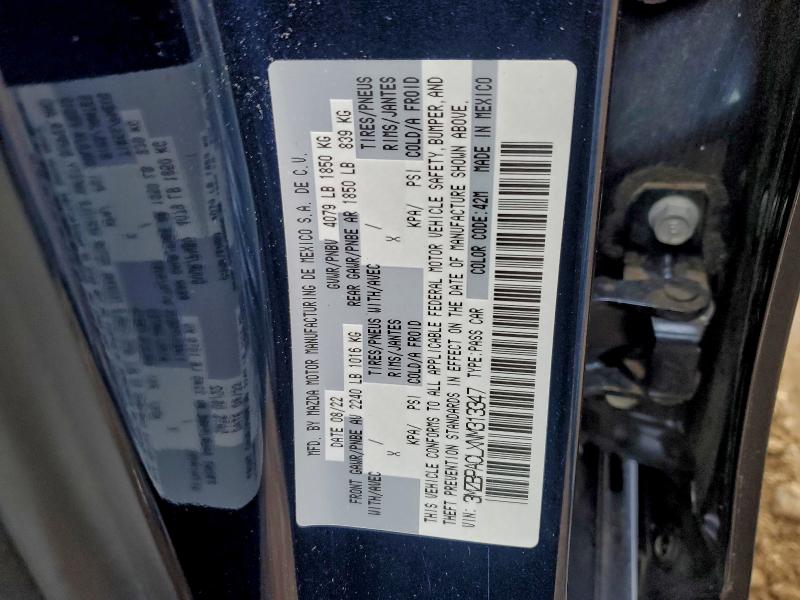 94051525 :رقم المزاد ، 3MZBPACLXNM313347 vin ، 2022 Mazda 3 مزاد بيع