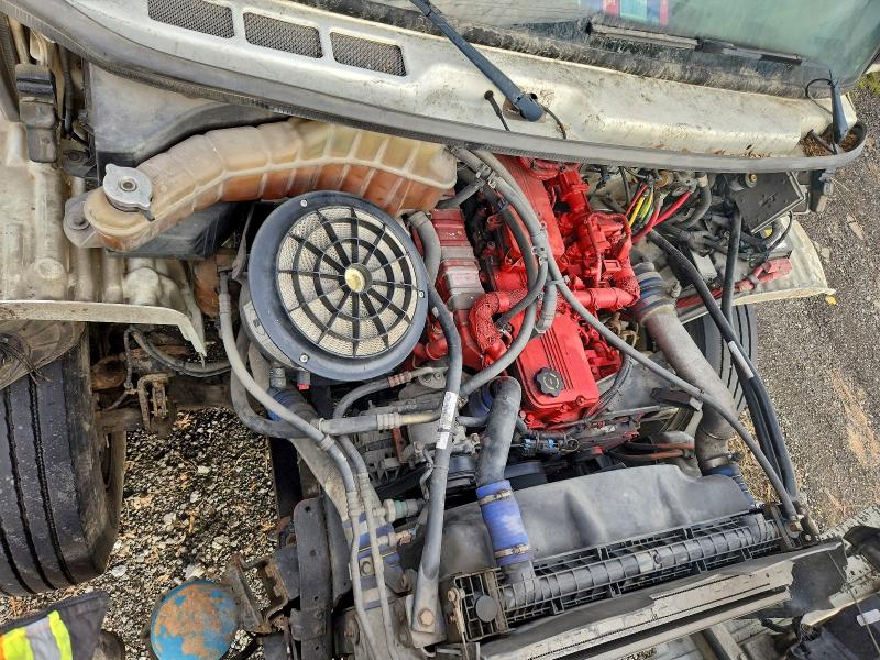 91864695 :رقم المزاد ، 1FVHCYBS38HZ09455 vin ، 2008 Freightliner M2 مزاد بيع
