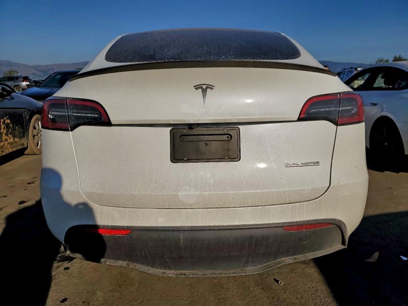 2025 Tesla Model Y მანქანა იყიდება აუქციონზე, vin: 7SAYGDEFXSF299877, აუქციონის ნომერი: 94251095