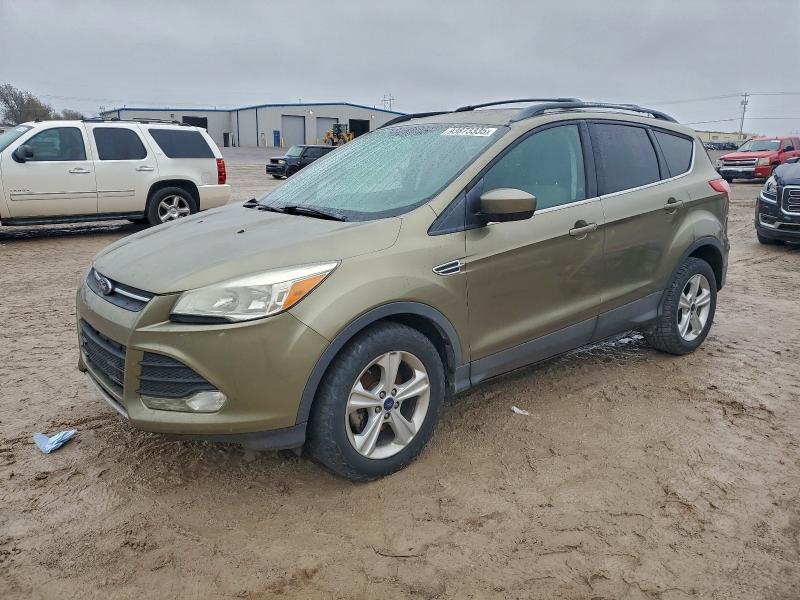 2014 Ford Escape მანქანა იყიდება აუქციონზე, vin: 1FMCU0GX5EUA77107, აუქციონის ნომერი: 75764105