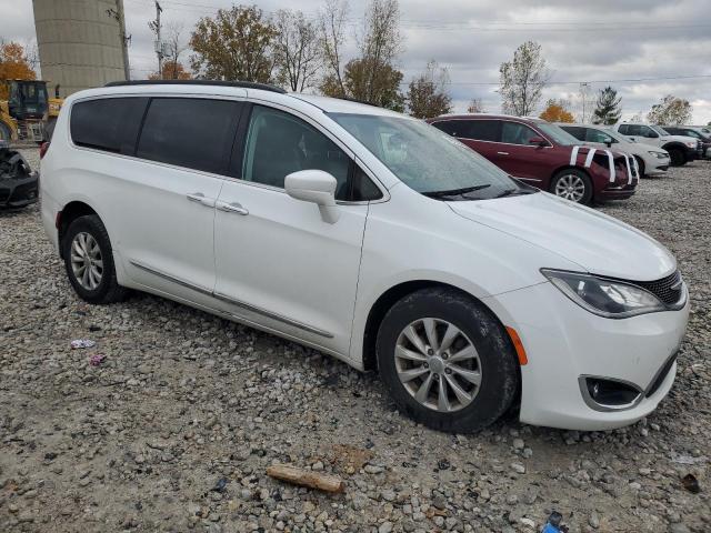 2017 Chrysler Pacifica მანქანა იყიდება აუქციონზე, vin: 2C4RC1BG6HR511129, აუქციონის ნომერი: 90645495