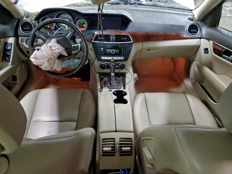 Продажа на аукционе авто 2013 Mercedes-benz C, vin: WDDGF8AB5DR263930, номер лота: 93436165