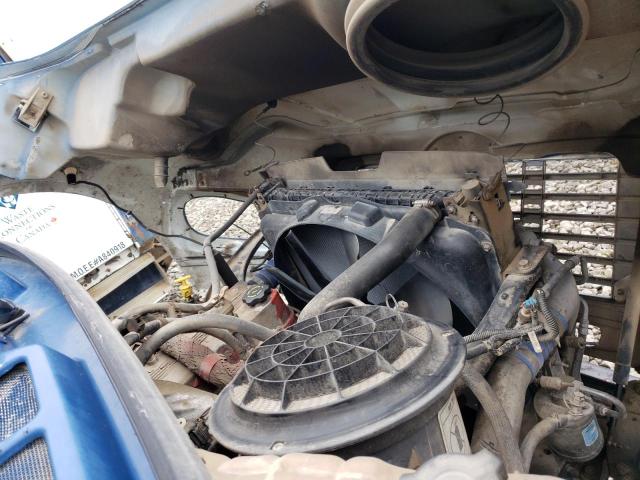 Продажа на аукционе авто 2011 Freightliner M2 106 Med, vin: 1FVACXBS5BHAZ2317, номер лота: 90041495