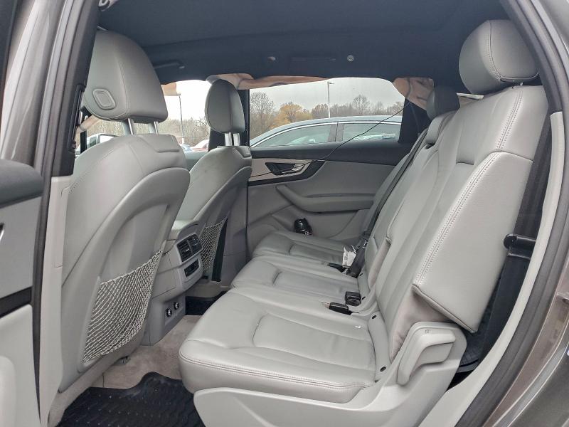Продажа на аукционе авто 2019 Audi Q7, vin: WA1LHAF72KD032521, номер лота: 93712525