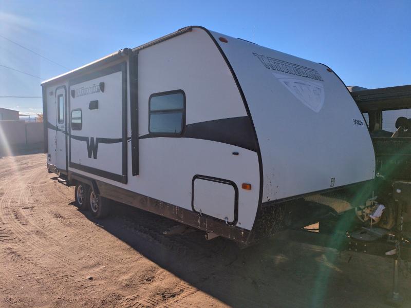 2015 Winnebago Minnie Win მანქანა იყიდება აუქციონზე, vin: 54CA11N28F1C10739, აუქციონის ნომერი: 94358245