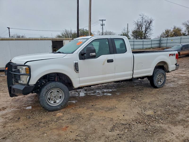 94114555 :رقم المزاد ، 1FT7X2B61KED26340 vin ، 2019 Ford F250 مزاد بيع