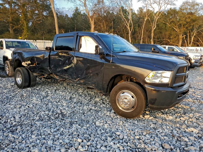 81895825 :رقم المزاد ، 3C63RPGLXJG111249 vin ، 2018 Ram 3500 مزاد بيع