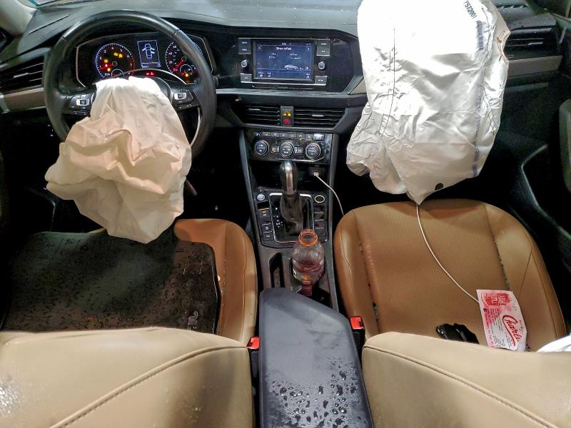 94479205 :رقم المزاد ، 3VWC57BU1KM006958 vin ، 2019 Volkswagen Jetta مزاد بيع