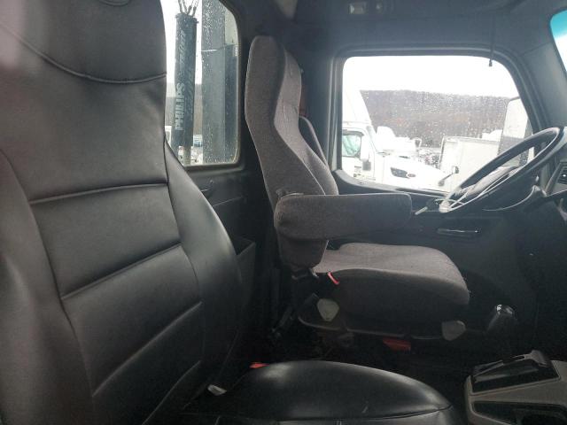 Продаж на аукціоні авто 2017 Peterbilt 579, vin: 1XPBA48X8HD428853, номер лоту: 93062165