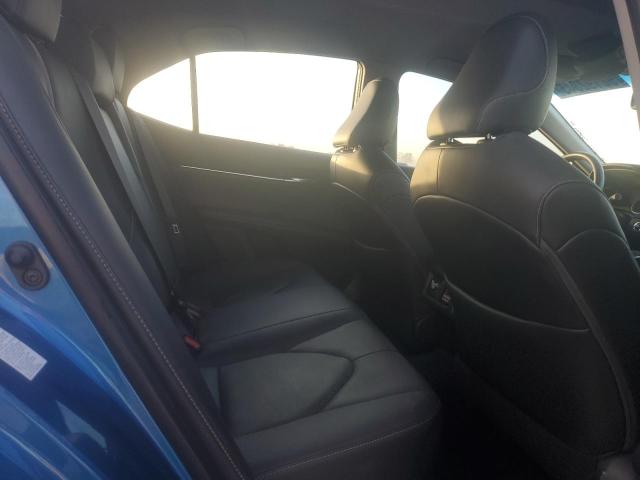 Продажа на аукционе авто 2018 Toyota Camry, vin: 4T1B61HK8JU009635, номер лота: 92192345