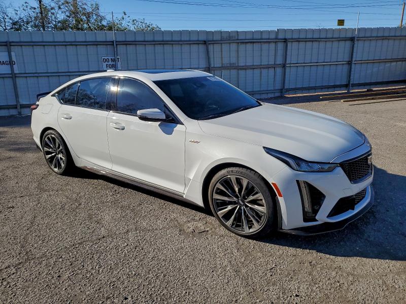 Продажа на аукционе авто 2022 Cadillac Ct5-v, vin: 1G6D25R68N0860271, номер лота: 92728085