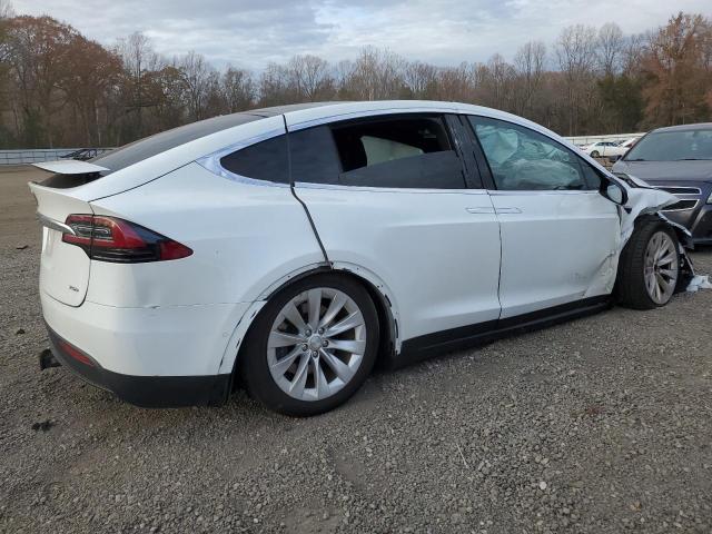 Продажа на аукционе авто 2017 Tesla Model X, vin: 5YJXCAE28HF051278, номер лота: 93075405