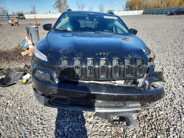 91467925 :رقم المزاد ، 1C4PJLCB4JD552136 vin ، 2018 Jeep Cherokee مزاد بيع