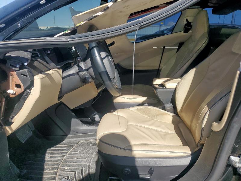 92486275 :رقم المزاد ، 5YJSA1H18EFP29137 vin ، 2014 Tesla Model S مزاد بيع