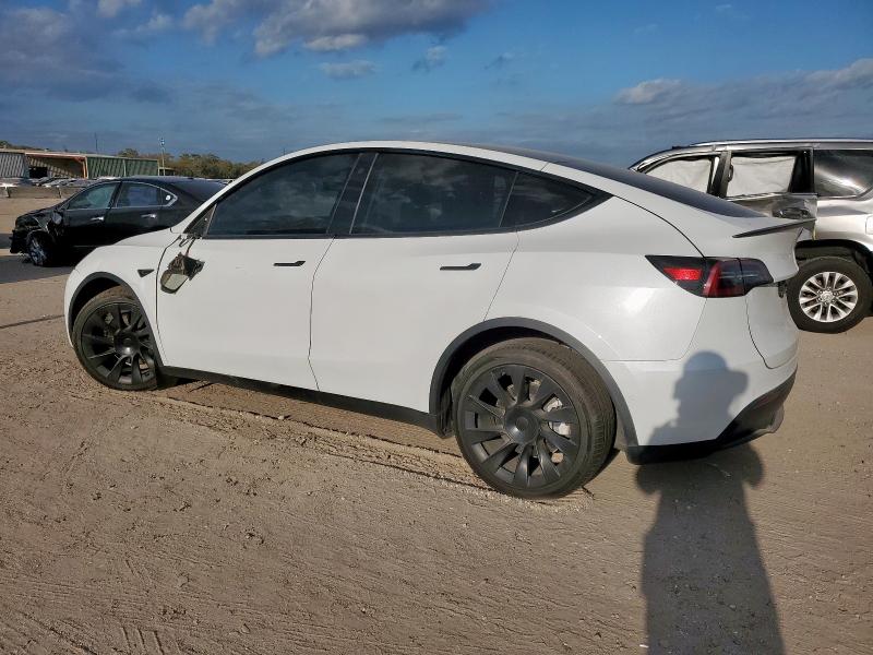 92614565 :رقم المزاد ، 7SAYGDEE6NF386655 vin ، 2022 Tesla Model Y مزاد بيع