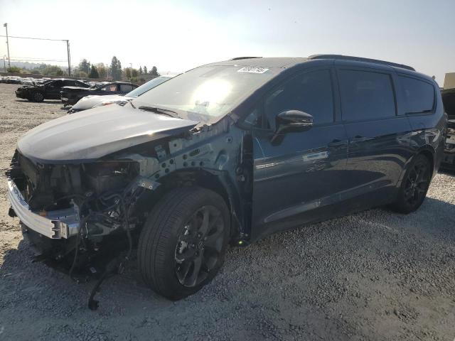Auction sale of the 2025 Chrysler Pacifica L, vin: 2C4RC1GG8SR593820, lot number: 90901745