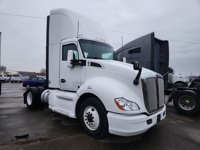 Продажа на аукционе авто 2015 Kenworth Constructi, vin: 1XKYA48X9FJ462444, номер лота: 92951965