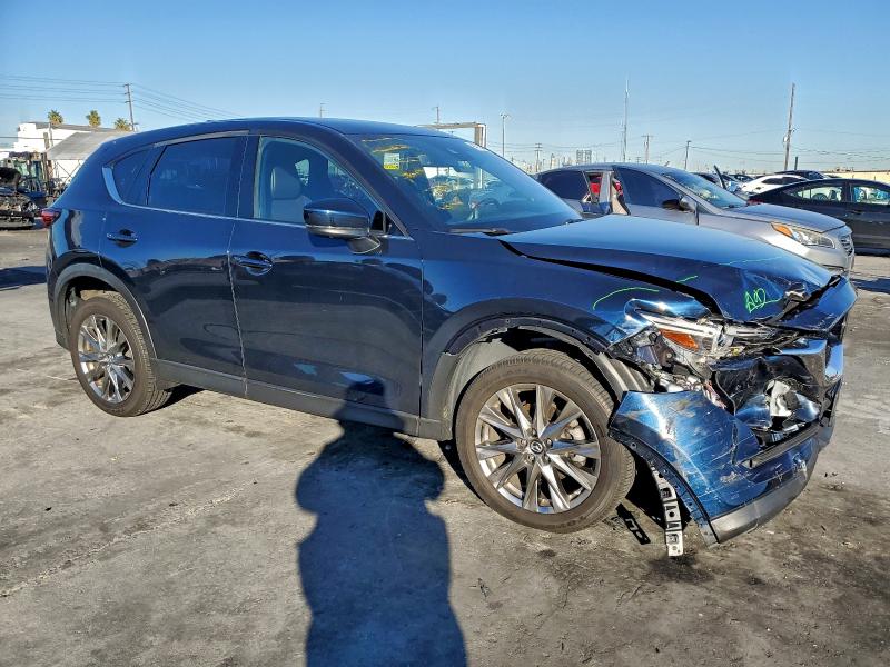 Продаж на аукціоні авто 2019 Mazda Cx-5 Signa, vin: JM3KFBEY5K0643729, номер лоту: 94728325