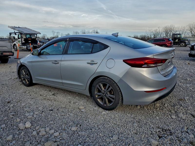Продажа на аукционе авто 2018 Hyundai Elantra Se, vin: 5NPD84LF5JH252381, номер лота: 94381855