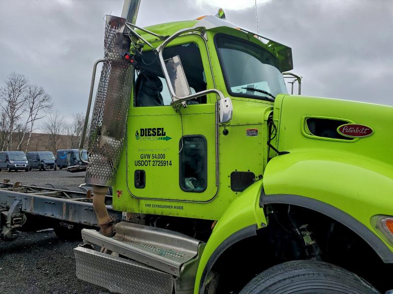 Продаж на аукціоні авто 2022 Peterbilt 348, vin: 2NP3LJ9X9NM772686, номер лоту: 90240655