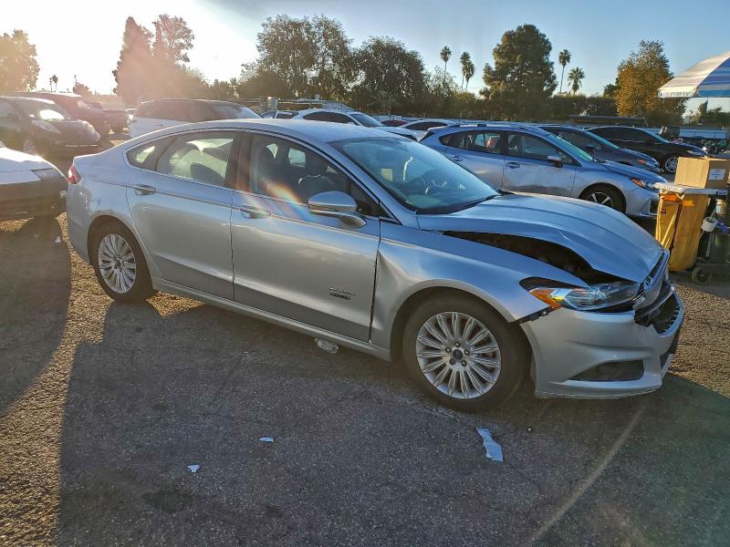 94407885 :رقم المزاد ، 3FA6P0PU9GR216055 vin ، 2016 Ford Fusion مزاد بيع