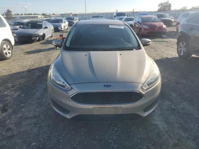 2015 Ford Focus Se მანქანა იყიდება აუქციონზე, vin: 1FADP3K26FL233990, აუქციონის ნომერი: 91812565