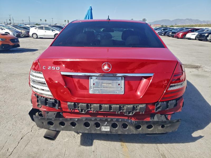 94366725 :رقم المزاد ، WDDGF4HB5EG256388 vin ، 2014 Mercedes-benz C مزاد بيع