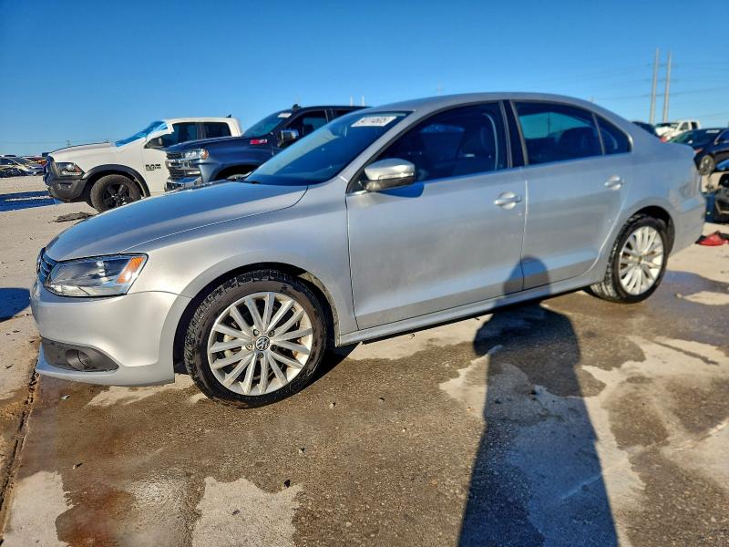 94114605 :رقم المزاد ، 3VWLX7AJ1BM360397 vin ، 2011 Volkswagen Jetta Sel مزاد بيع