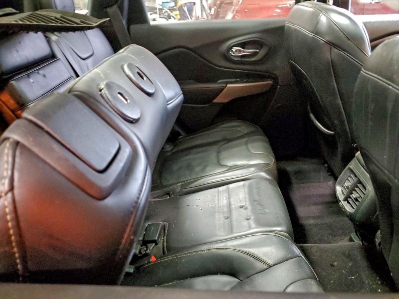 49795116 :رقم المزاد ، 1C4PJMDB2JD571210 vin ، 2018 Jeep Cherokee مزاد بيع