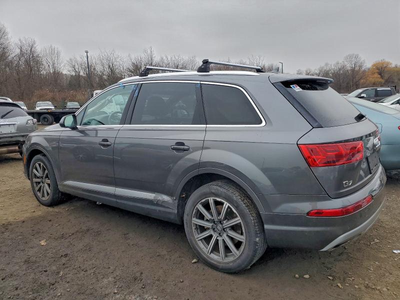 Продажа на аукционе авто 2019 Audi Q7, vin: WA1LHAF72KD032521, номер лота: 93712525
