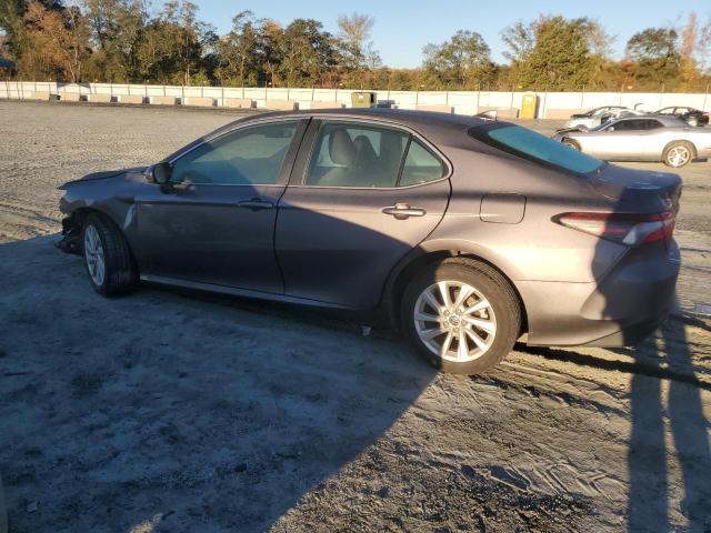 90116985 :رقم المزاد ، 4T1C11AK8NU665336 vin ، 2022 Toyota Camry مزاد بيع