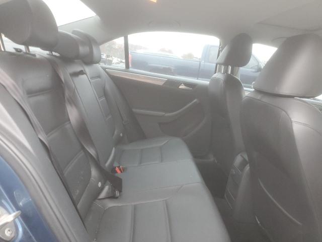 90852435 :رقم المزاد ، 3VWDB7AJ2HM257520 vin ، 2017 Volkswagen Jetta مزاد بيع
