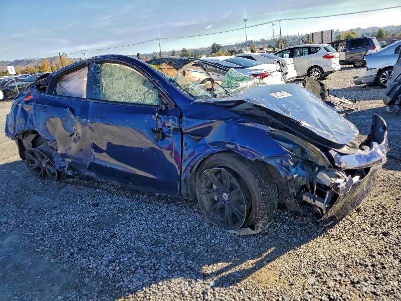 Продажа на аукционе авто 2022 Tesla Model Y, vin: 7SAYGAEE5NF467290, номер лота: 92755625