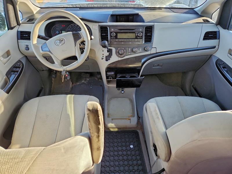 2014 Toyota Sienna მანქანა იყიდება აუქციონზე, vin: 5TDZK3DC5ES451940, აუქციონის ნომერი: 93993305