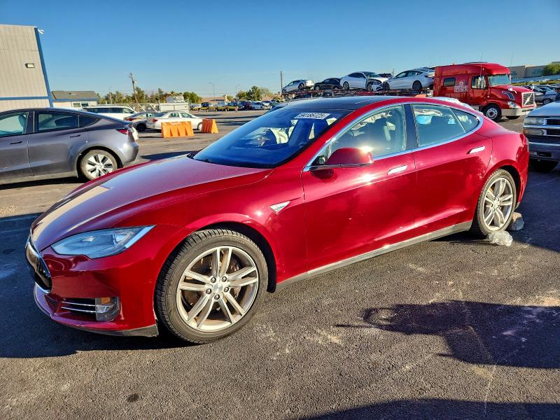 94186725 :رقم المزاد ، 5YJSA1H16FFP78953 vin ، 2015 Tesla Model S مزاد بيع